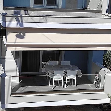 Apartament Nastazia Néa Péramos Zewnętrze zdjęcie