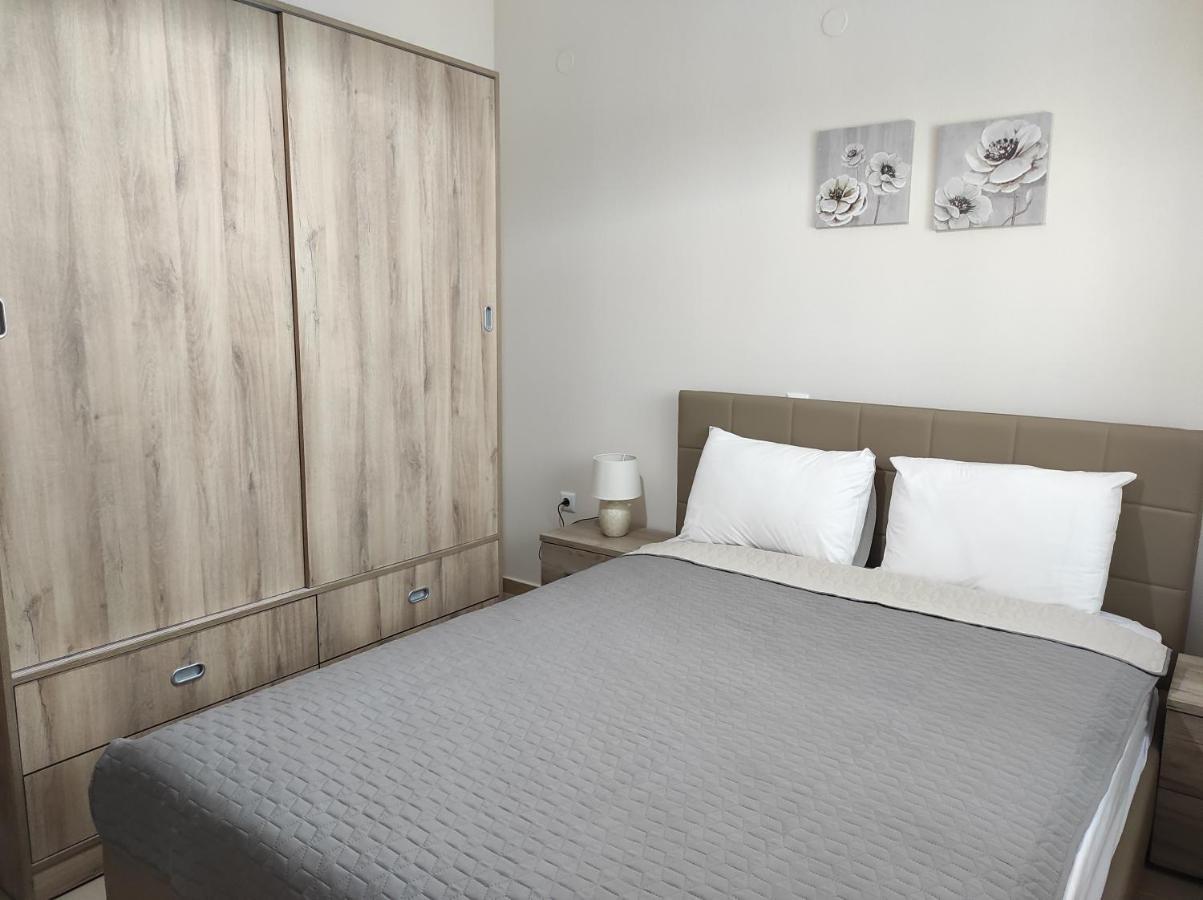 Apartament Nastazia Néa Péramos Zewnętrze zdjęcie