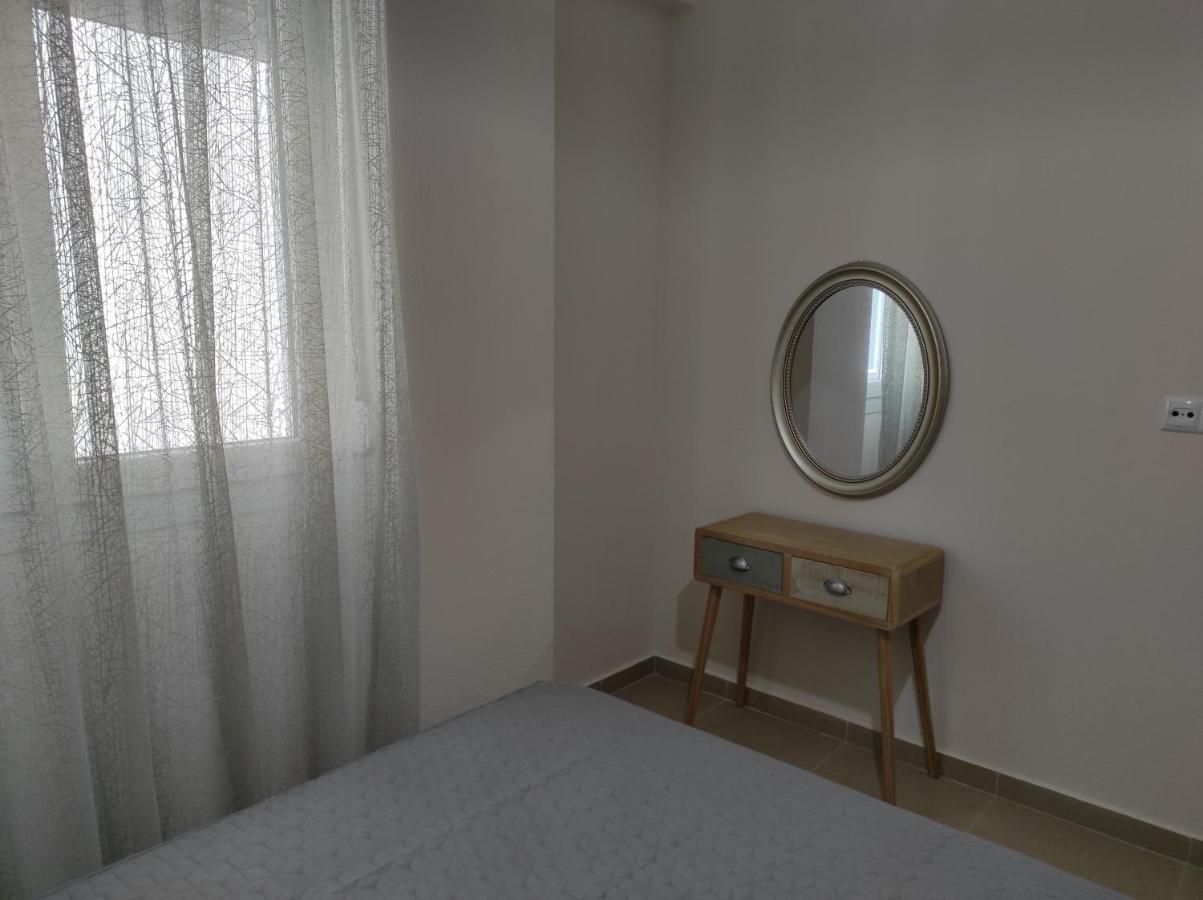 Apartament Nastazia Néa Péramos Zewnętrze zdjęcie